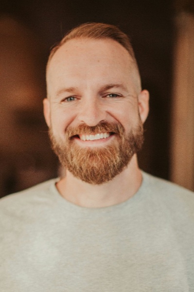 Licensed therapist profile for Mandarin matching